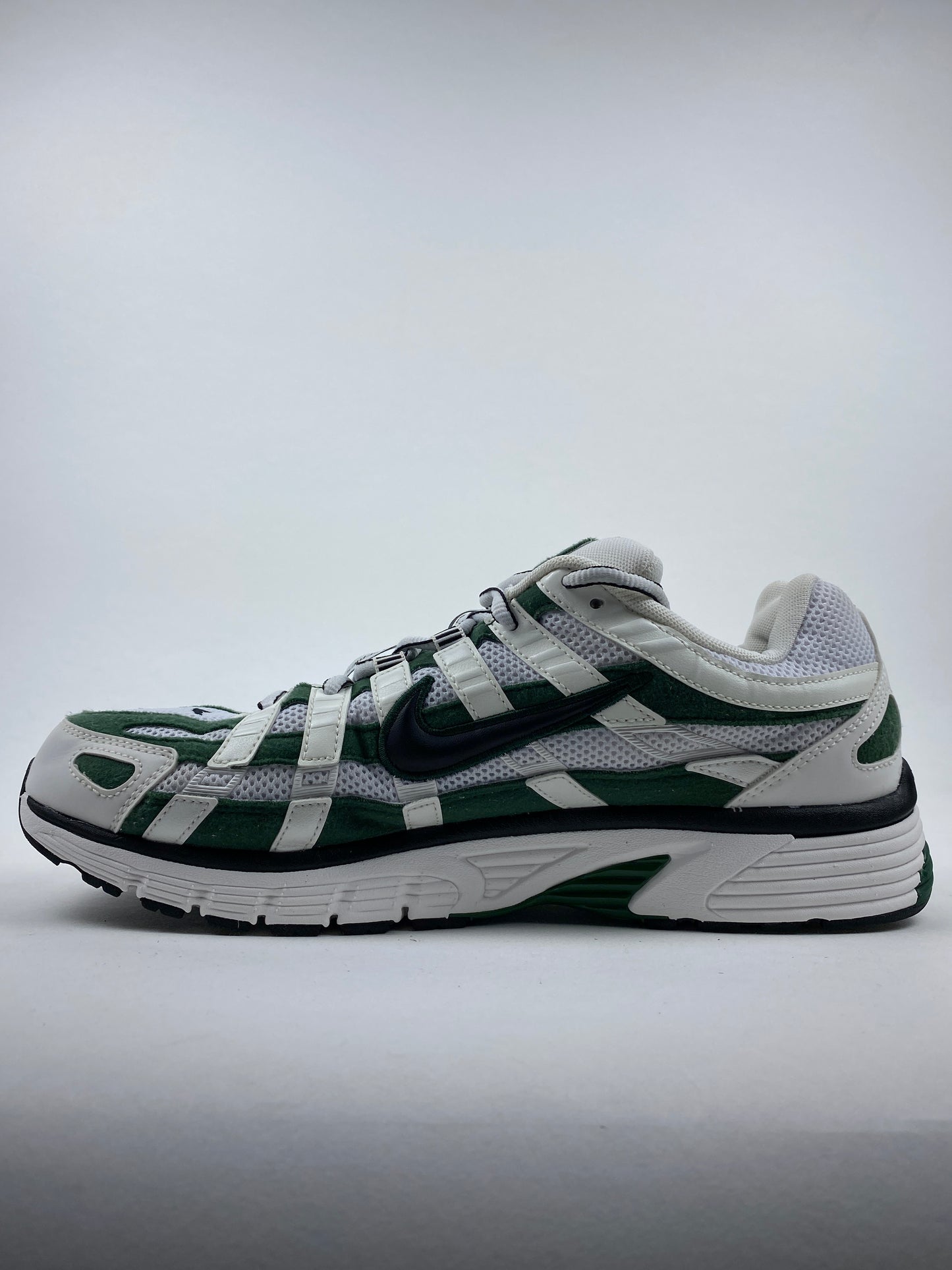 Nike P-6000 Fir (Taille 44)
