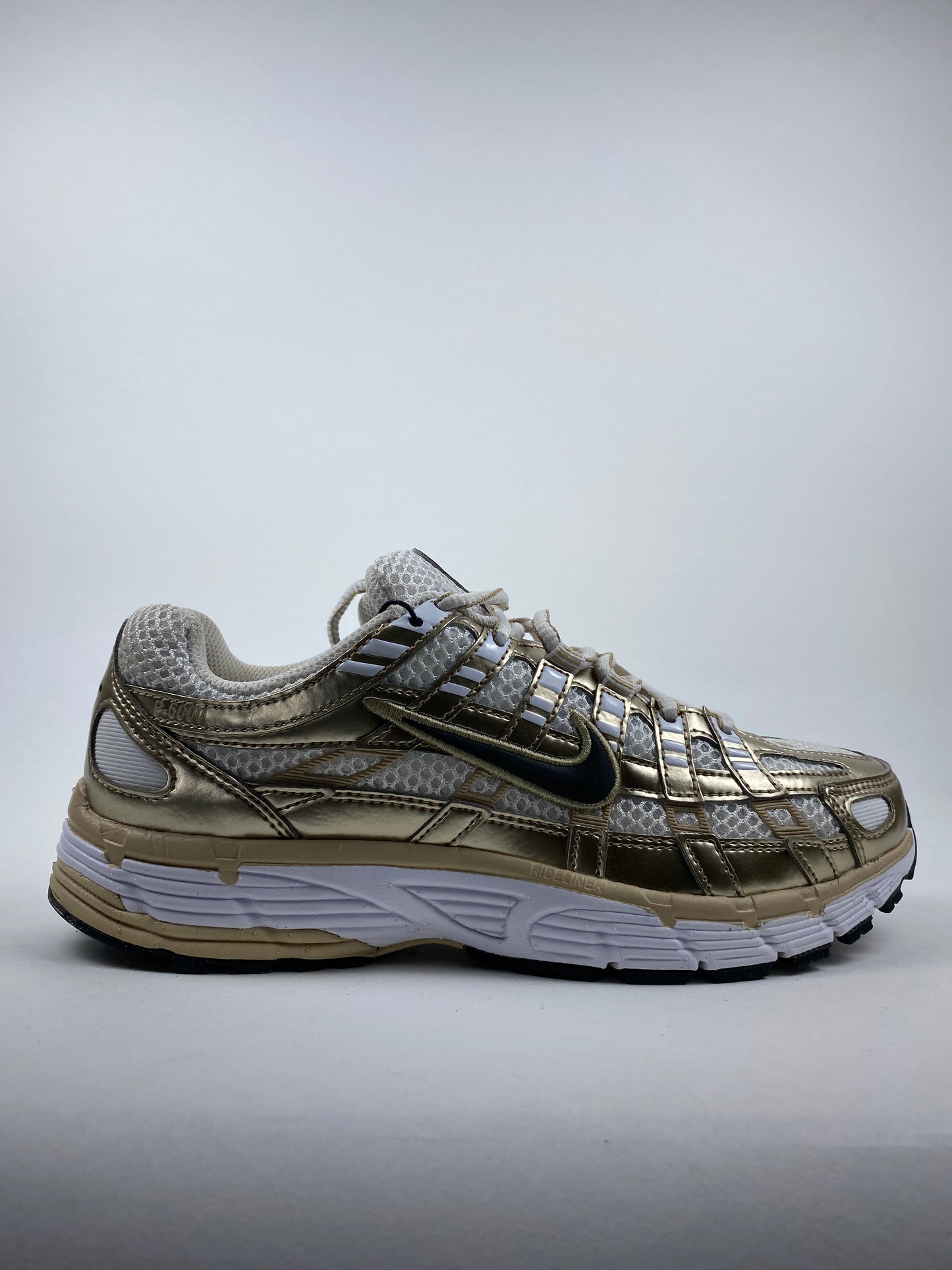 Nike P-6000 Gold (Taille 38)