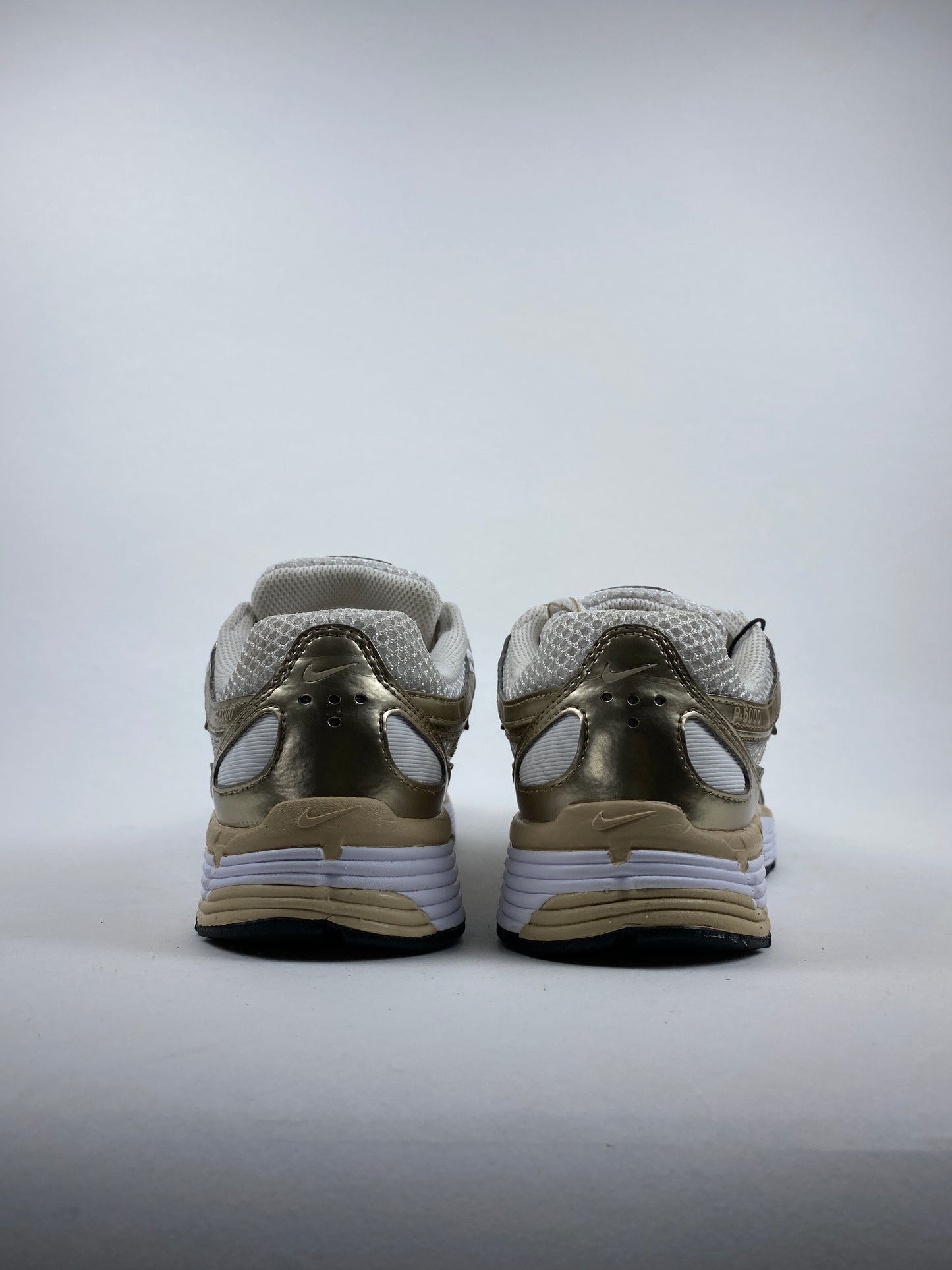 Nike P-6000 Gold (Taille 38)