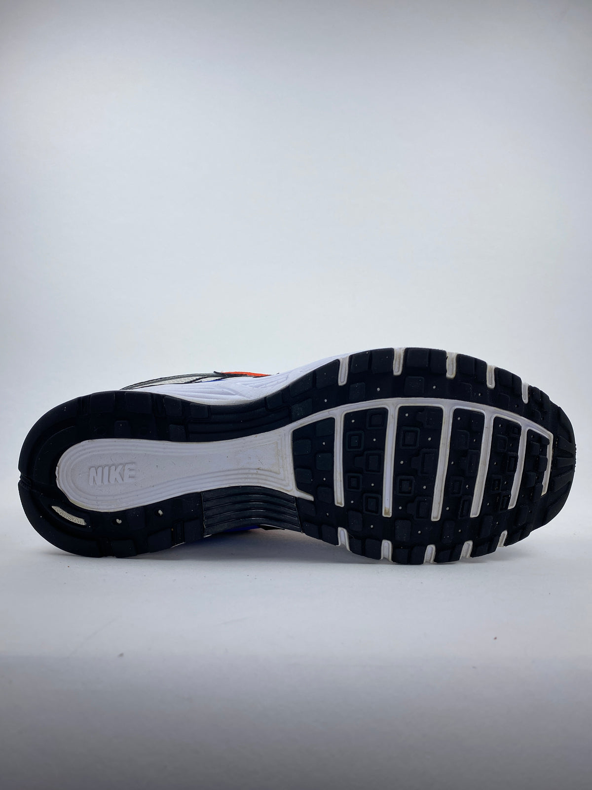 Nike P-6000 Black Orange Blue (Taille 44,5)