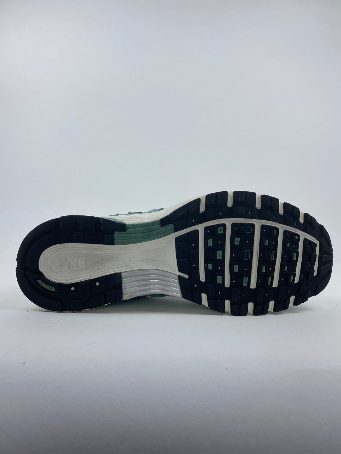 Nike P-6000 Cannon Pearl Platinum