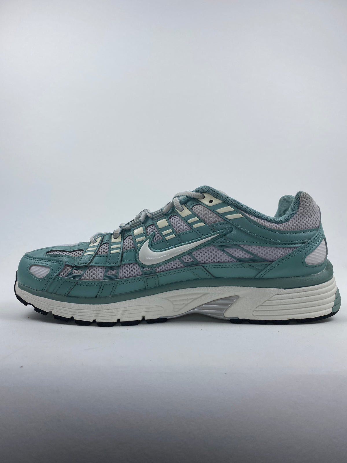 Nike P-6000 Cannon Pearl Platinum (Taille 41)