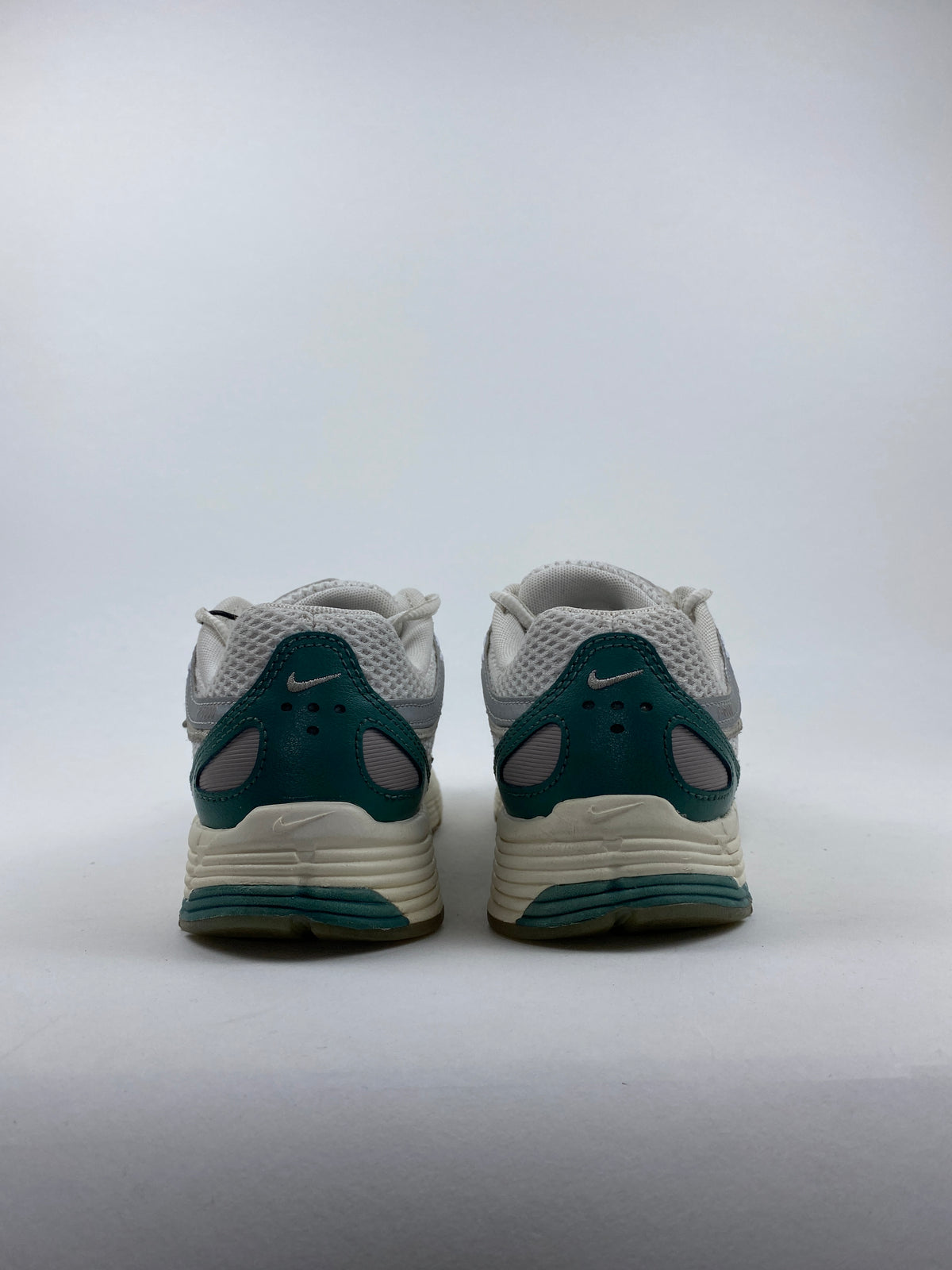 Nike P-6000 Premium Light Bone Bicoastal Green (Taille 36)