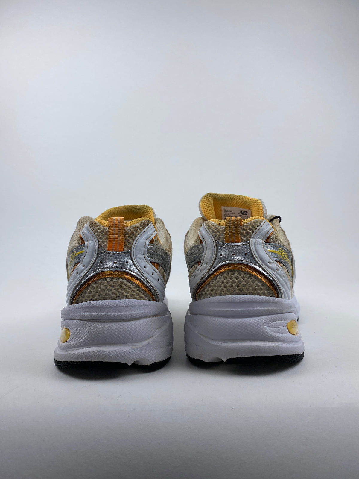 New Balance 530 White Vibrant Apricot Silver Metallic (Taille 38,5)