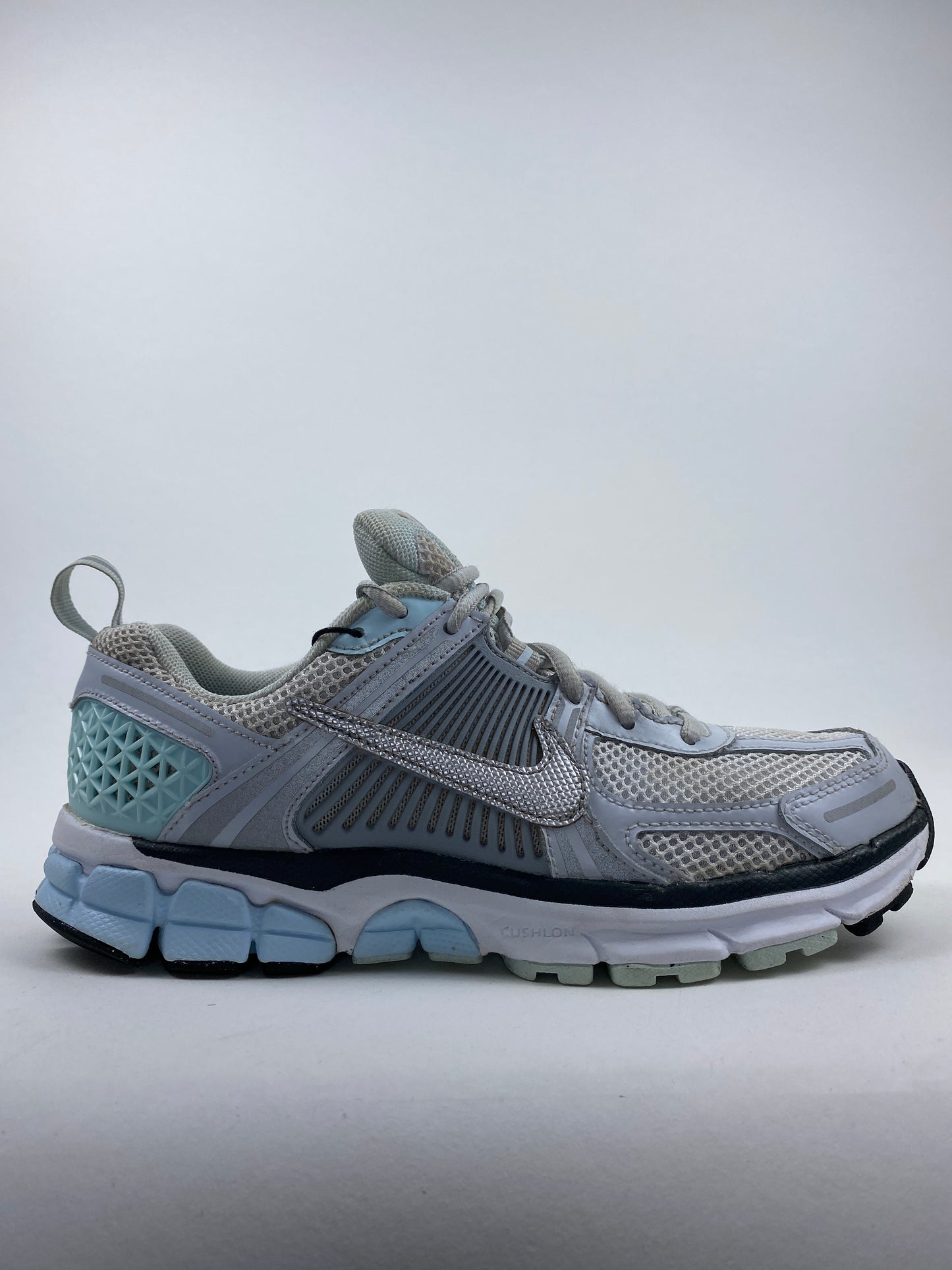 Nike Vomero 5 Pure Platinum Glacier Blue Wolf Grey Metallic Silver (Taille 37,5)