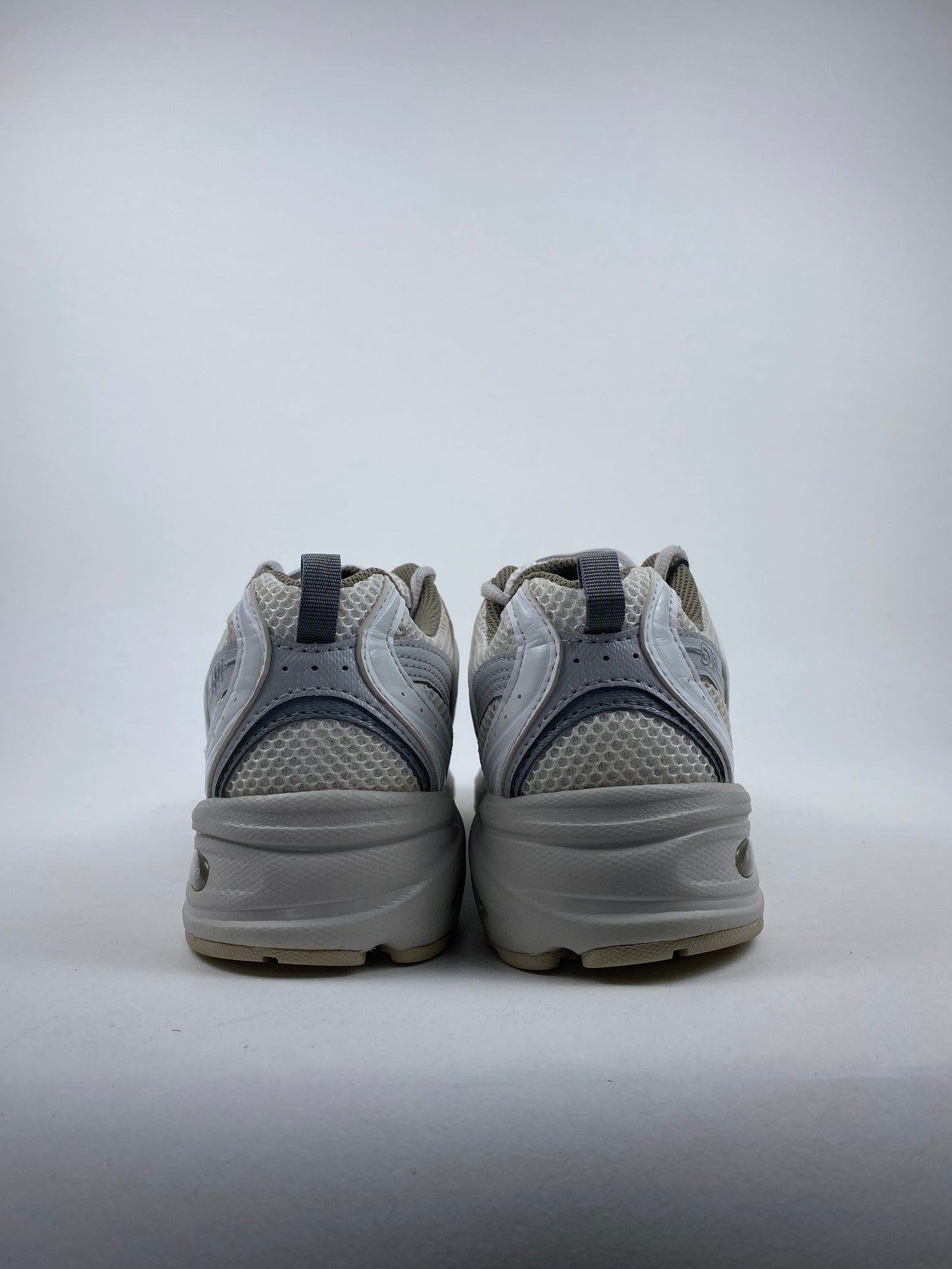 New Balance 530 Grey Matter Moonbeam (Taille 39,5)