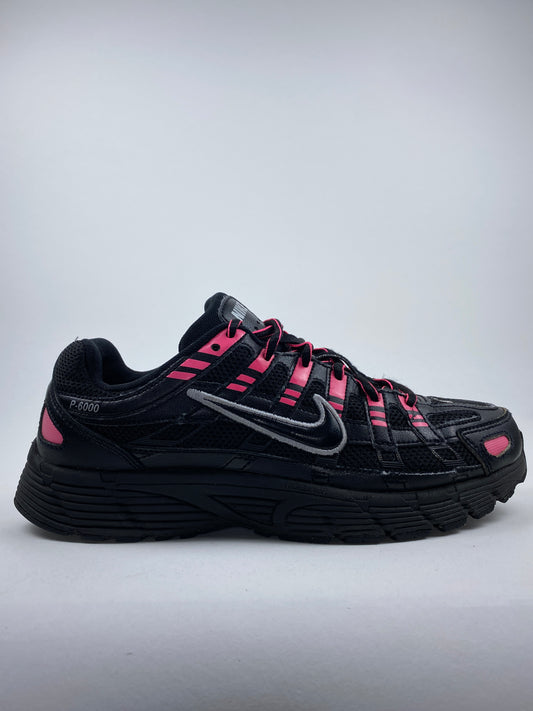 Nike P-6000 Pink Blast Metallic Silver Black (Taille 39)