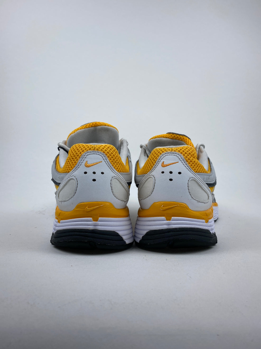 Nike P-6000 Photon Dust Anthracite Orange