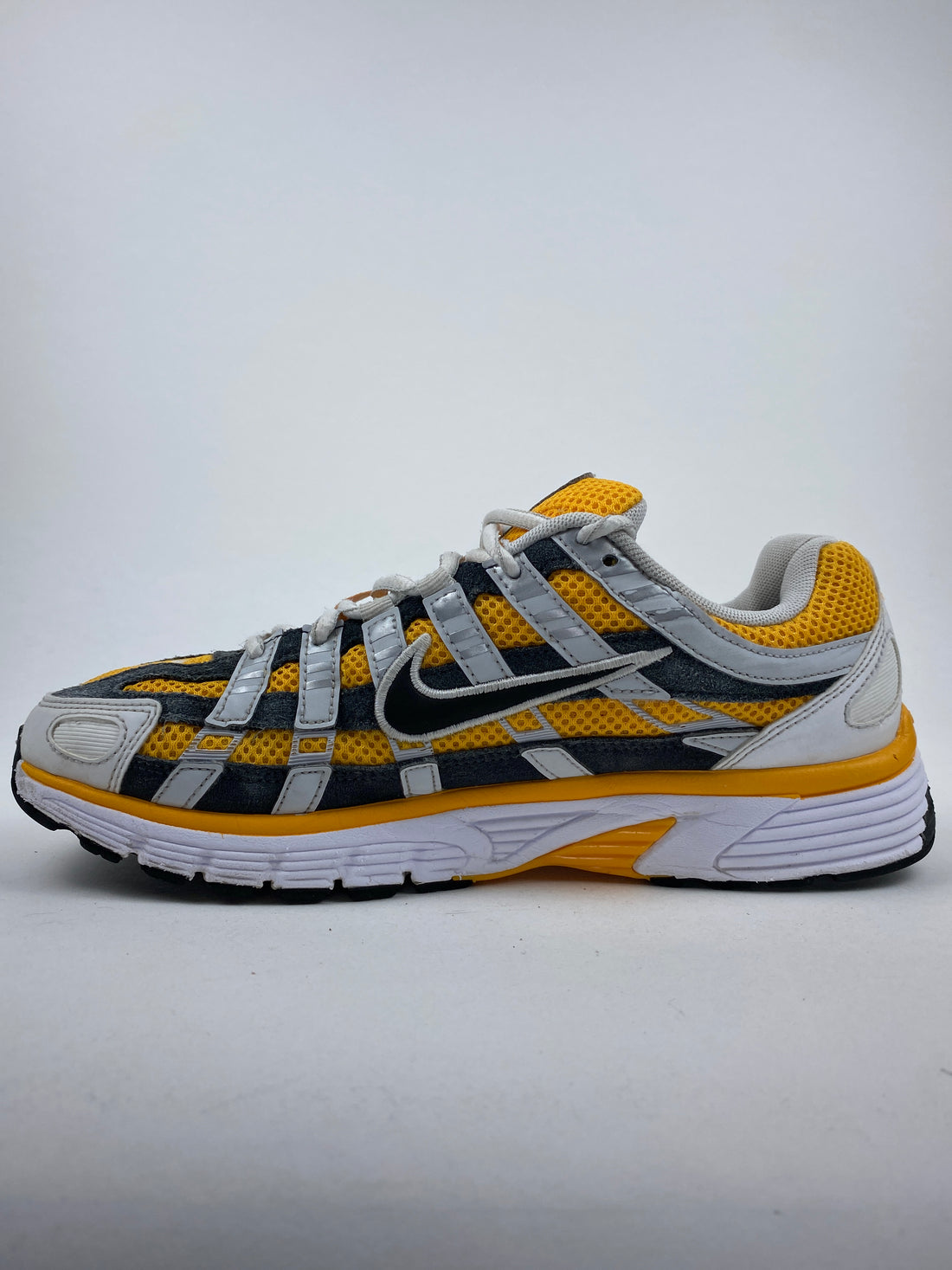 Nike P-6000 Photon Dust Anthracite Orange