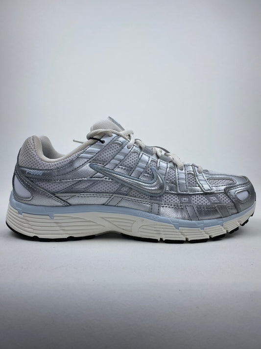 Nike P-6000 White Blue Tint Sail Metallic Silver (Taille 38)