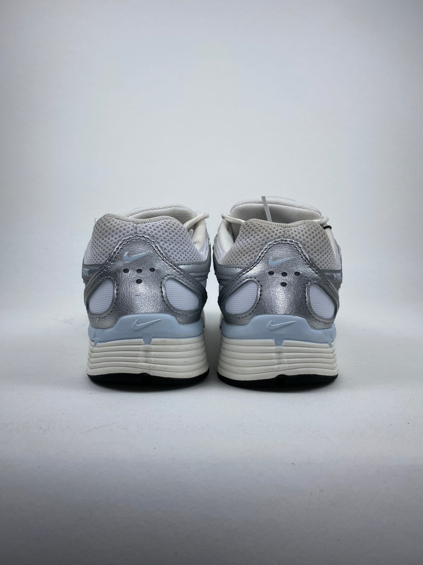 Nike P-6000 White Blue Tint Sail Metallic Silver (Taille 38)