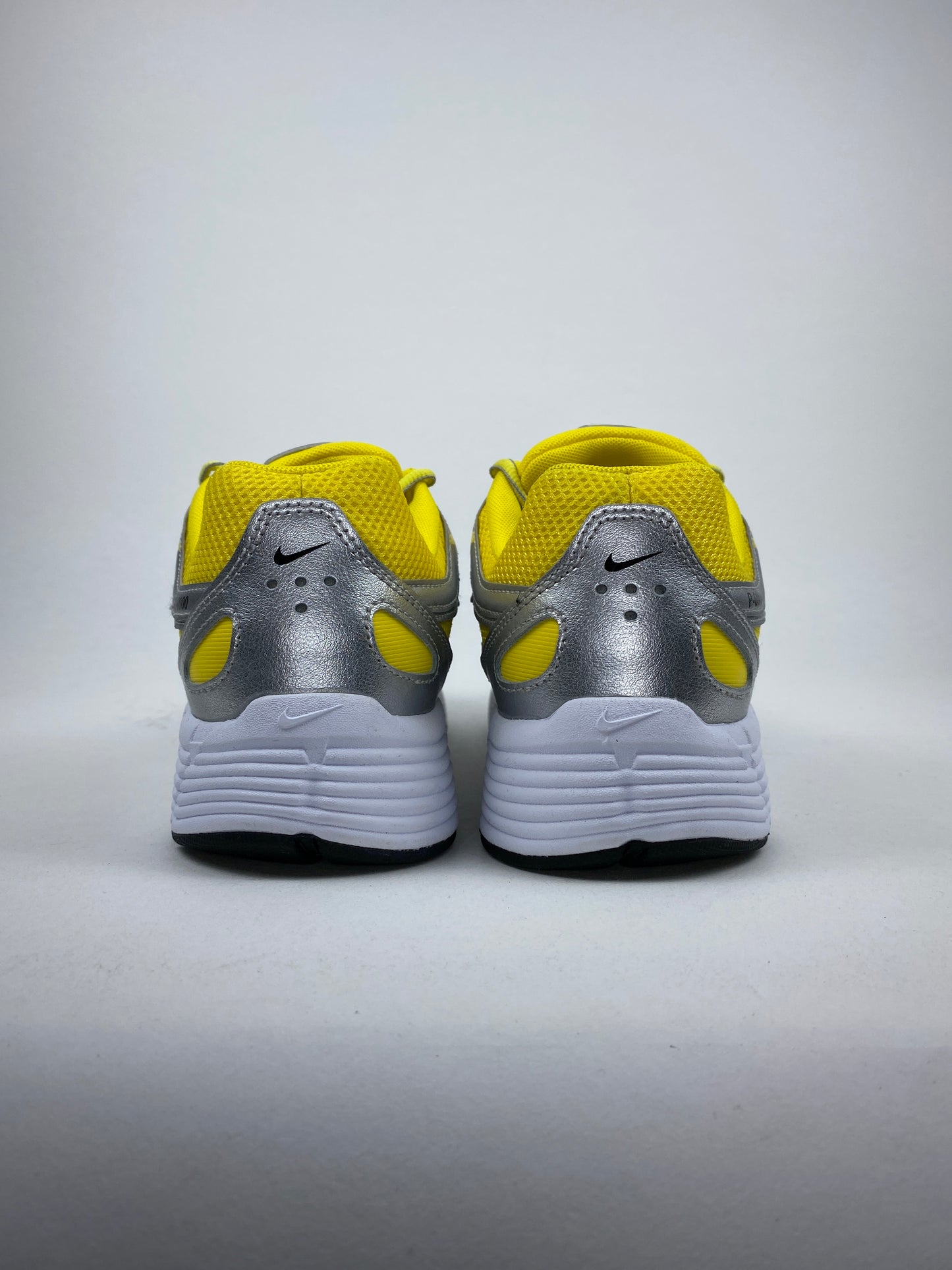 Nike P-6000 Lightning Metallic Silver (Taille 40)
