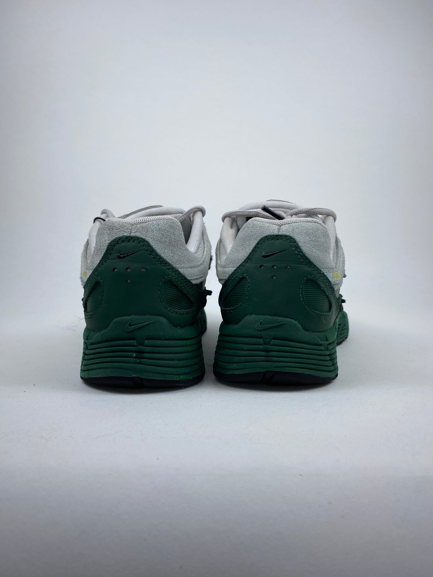 Nike P-6000 Premium Vast Grey Fir (Taille 40,5)