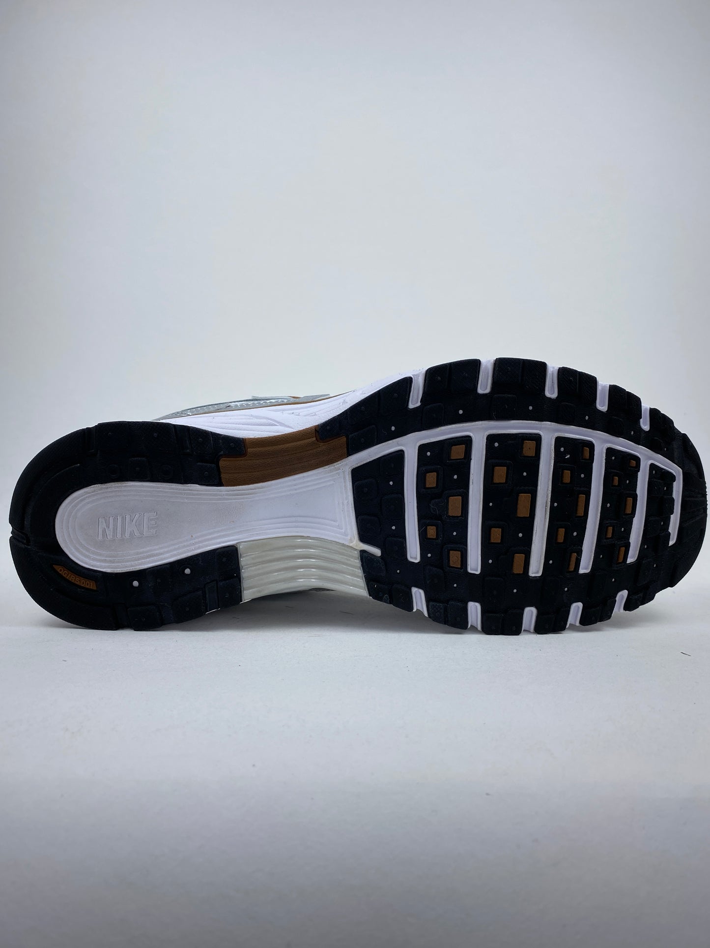Nike P-6000 White Light British Tan (Taille 42,5)