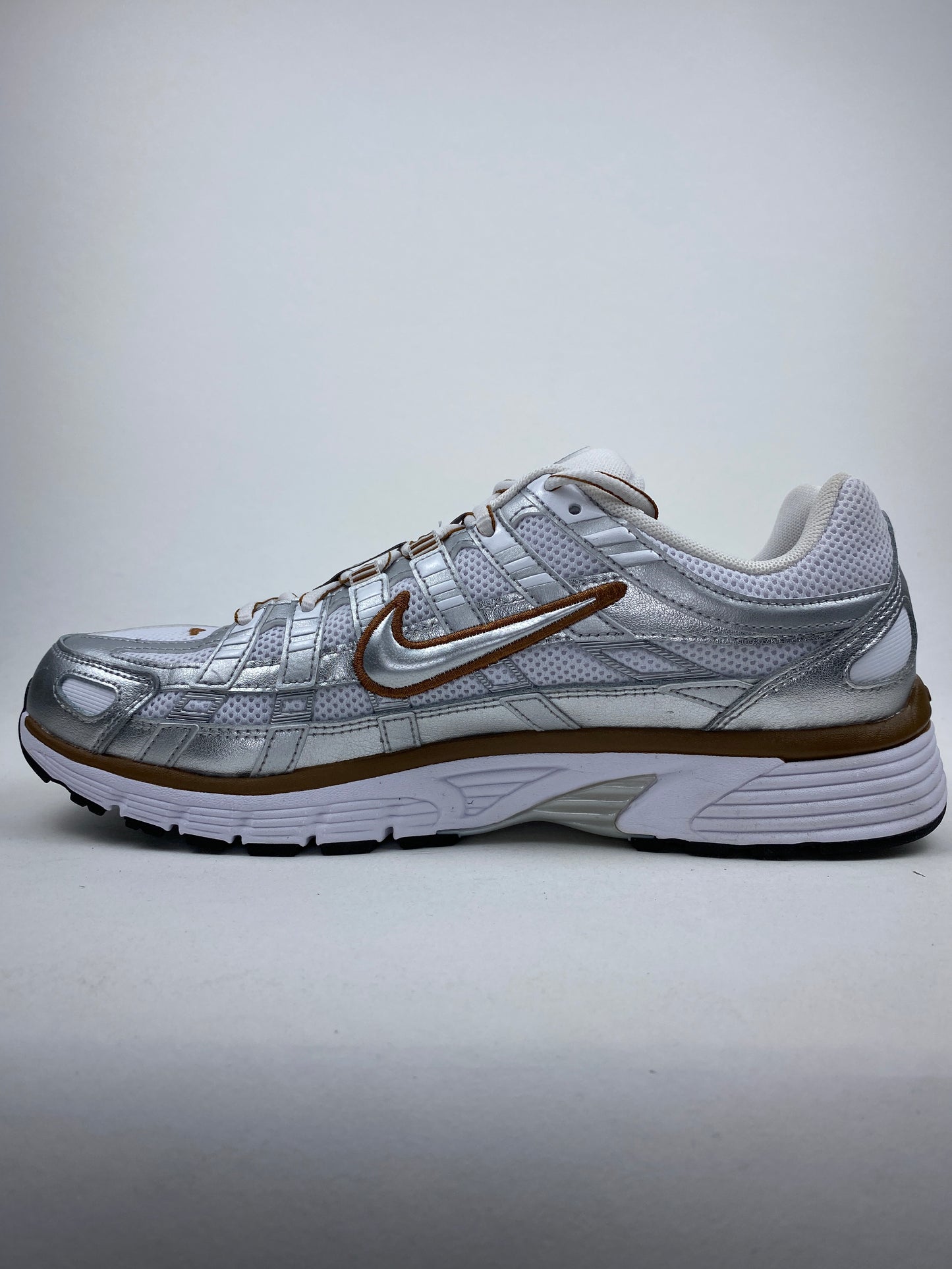 Nike P-6000 White Light British Tan (Taille 42,5)