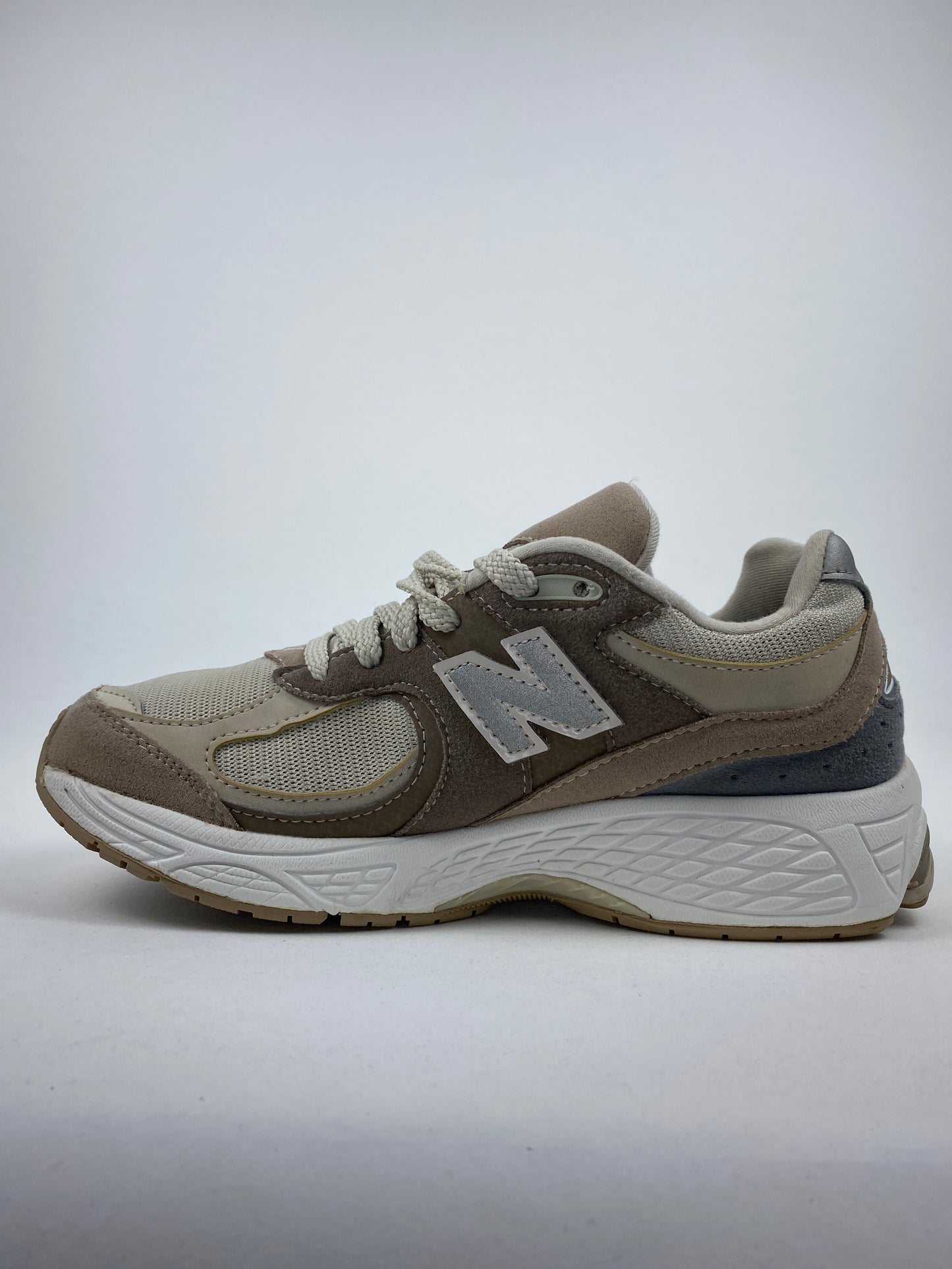 New Balance 2002R Timberwolf Mushroom (Taille 38)