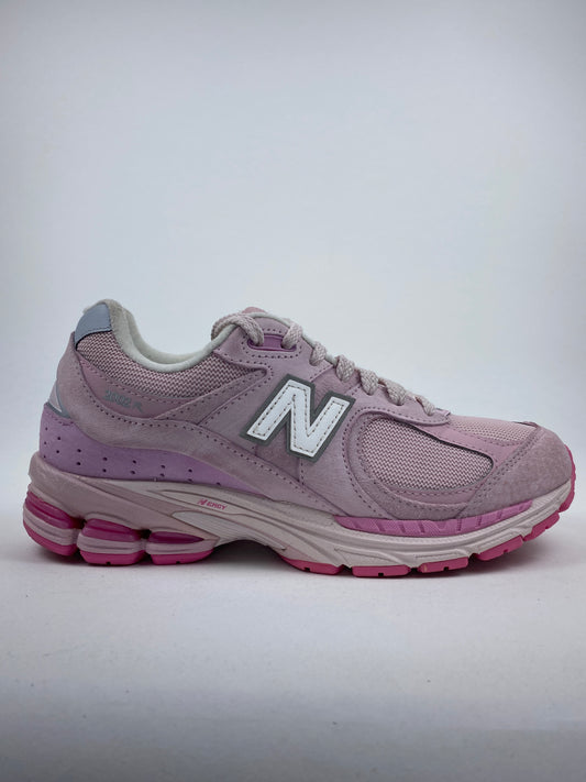 New Balance 2002R Rose (Taille 38,5)
