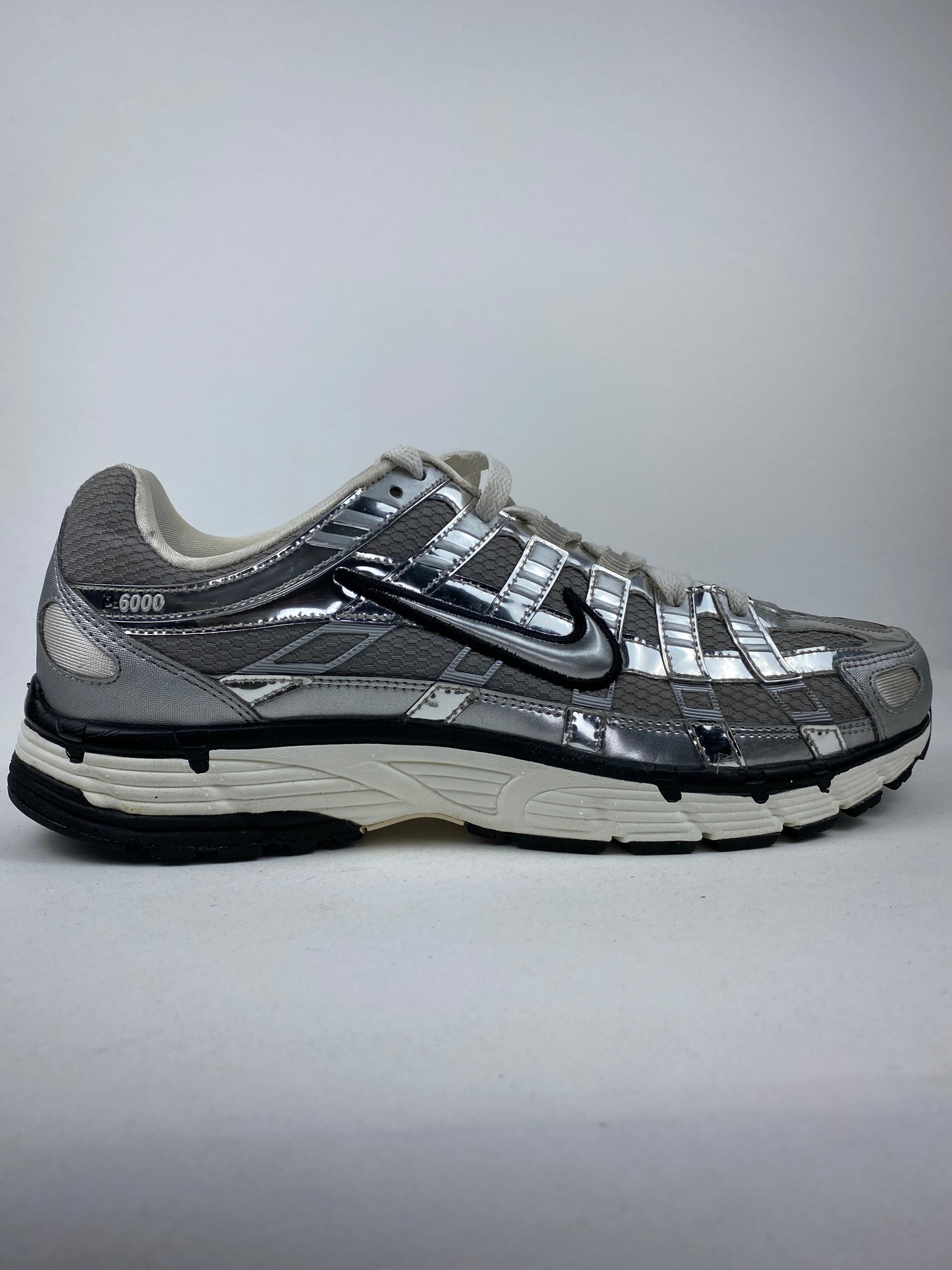 Nike P-6000 Metallic Silver ( Taille 43 )