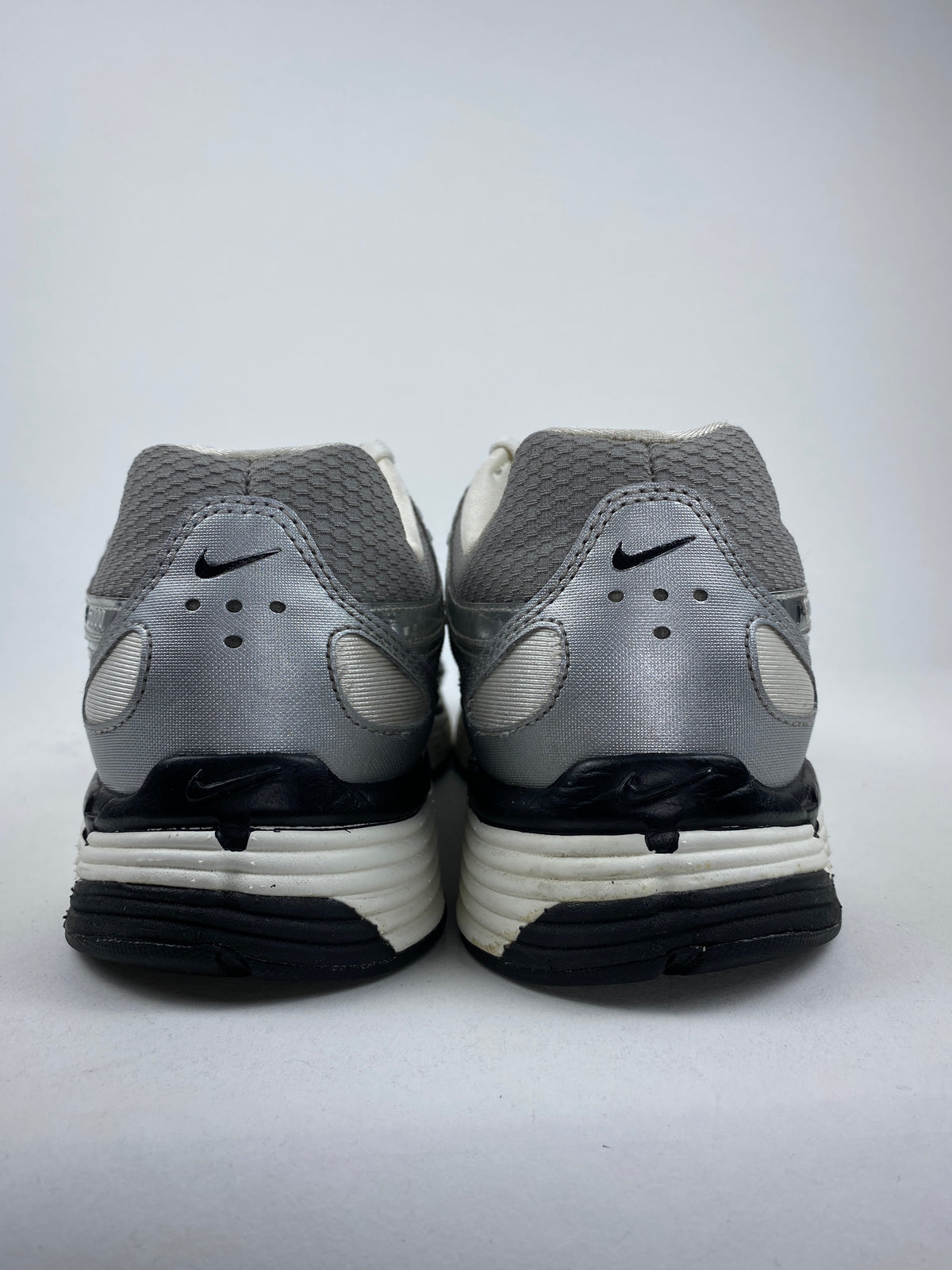 Nike P-6000 Metallic Silver ( Taille 43 )
