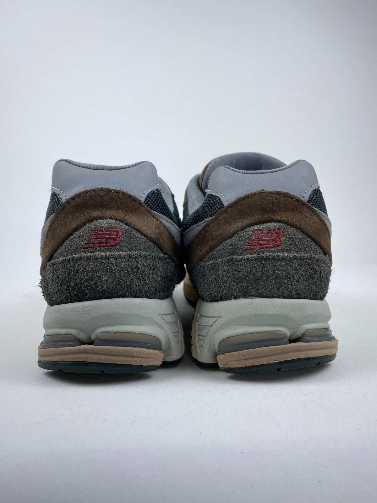 New Balance 2002R Lunar New Year Rich Earth ( Taille 42,5 )