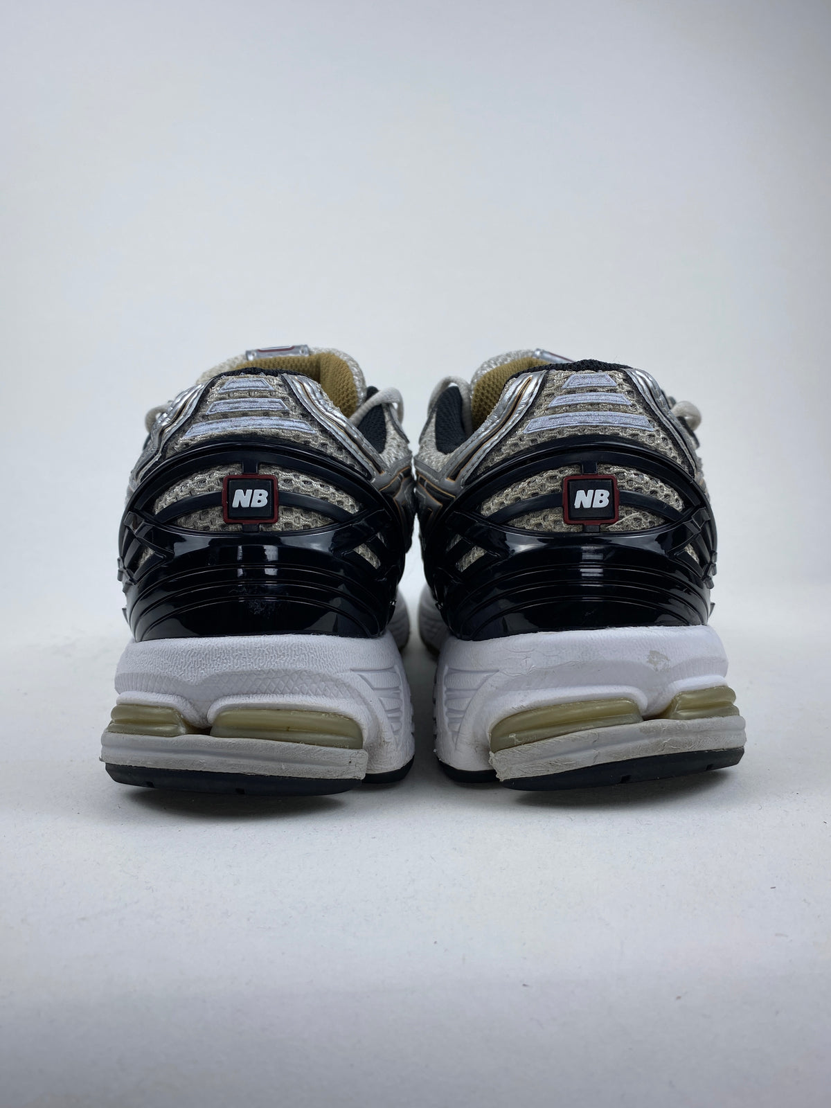 New Balance 1906R White Metallic Gold ( Taille 44,5 )