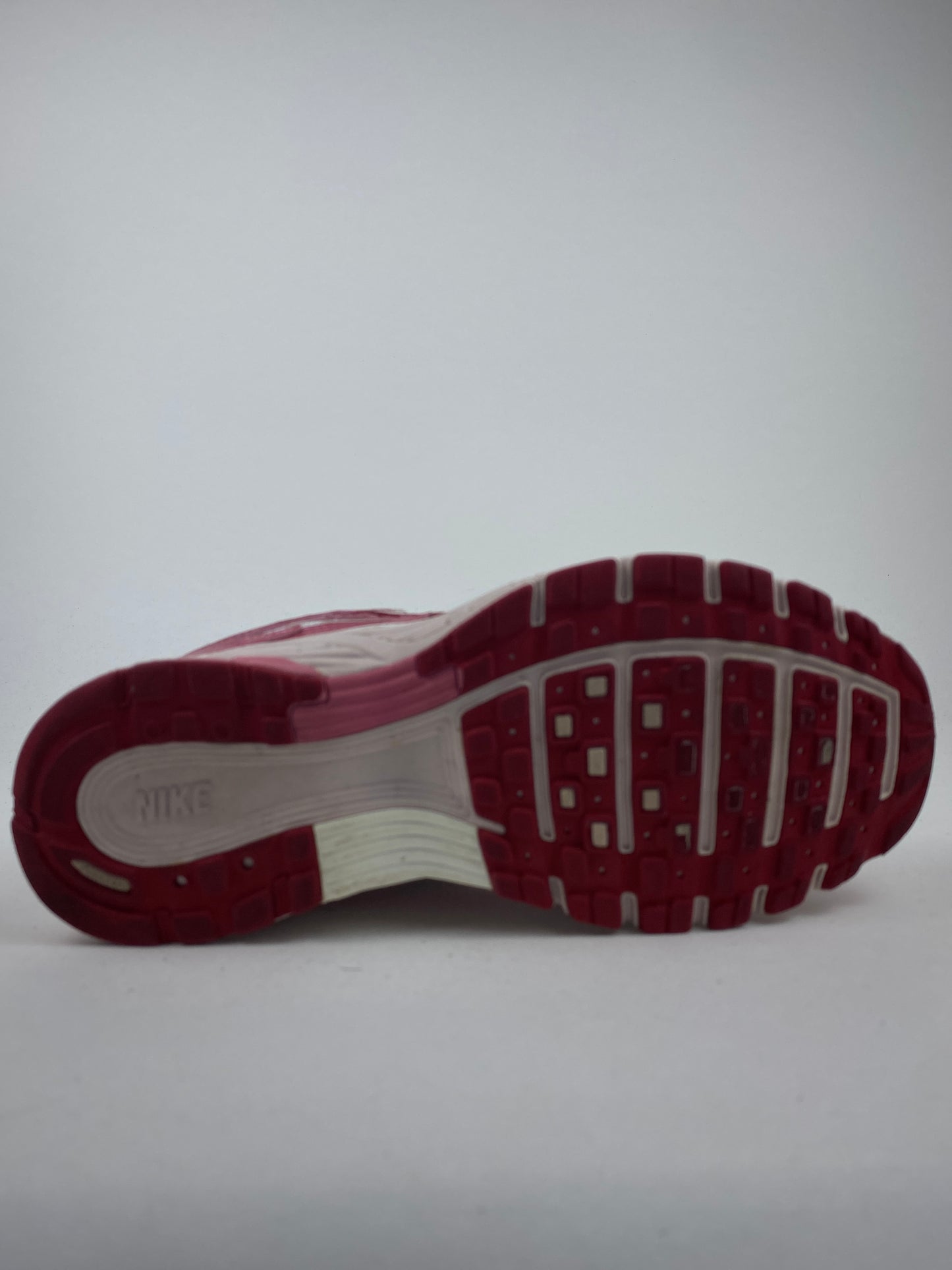 Nike P-6000 White Silt Red Peony ( Taille 36,5 )
