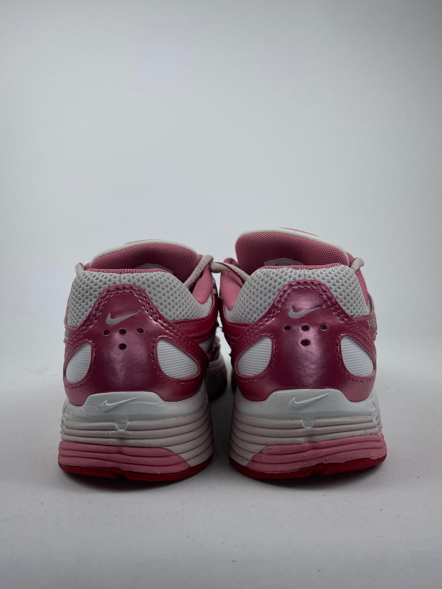 Nike P-6000 White Silt Red Peony ( Taille 36,5 )