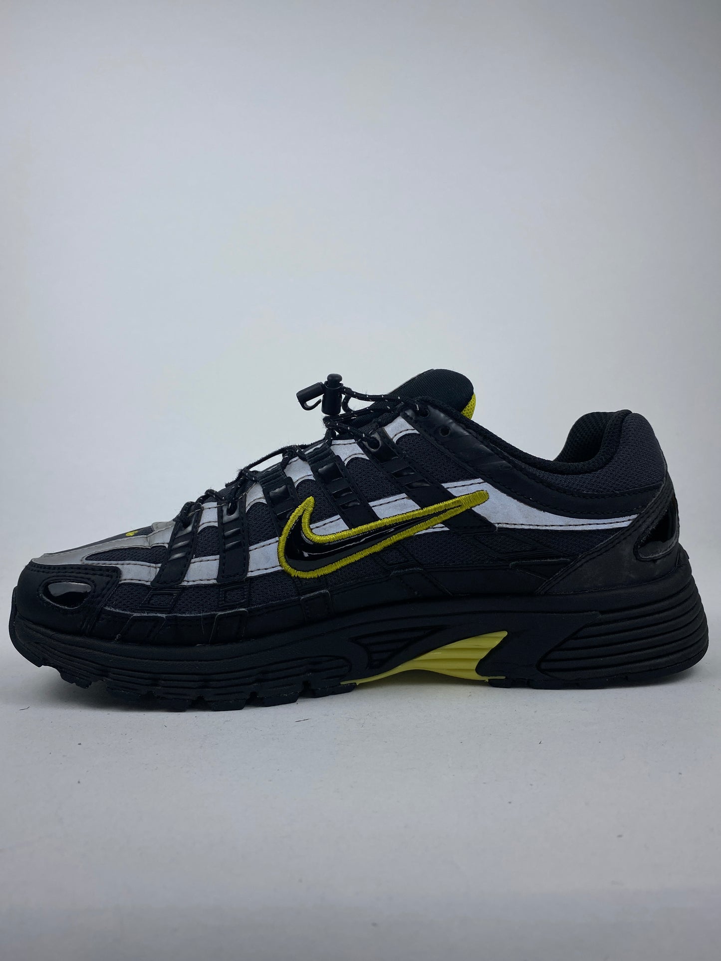 Nike P-6000 Anthracite High Voltage ( Taille 39 )