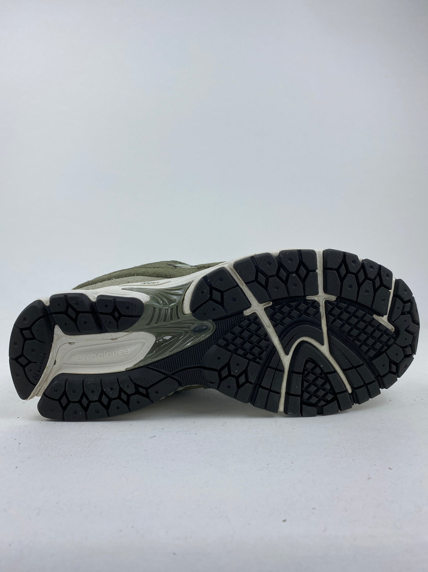 New Balance 2002R Olive Light Khaki Grey ( Taille 37 )