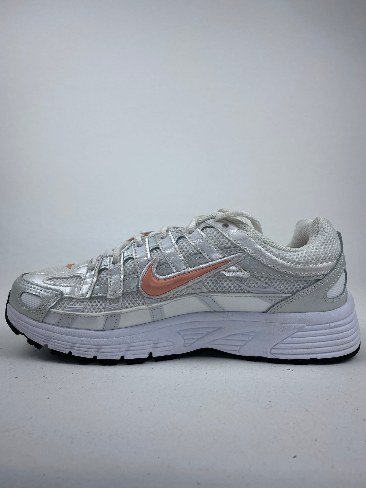 Nike P-6000 Summit White Apricot Agate ( Taille 36 )