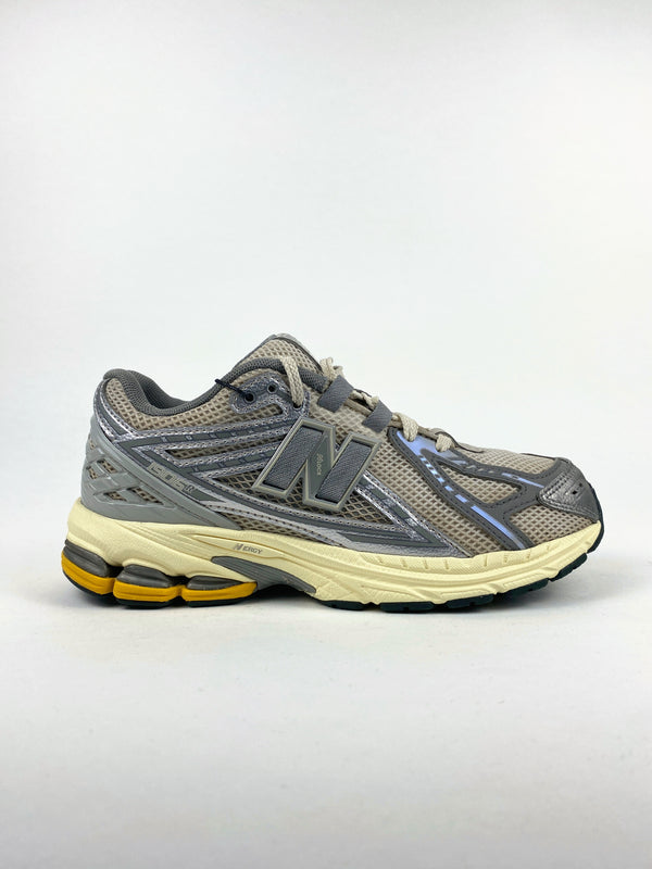 New Balance 1906R Big Wide Moonbeam Raincloud