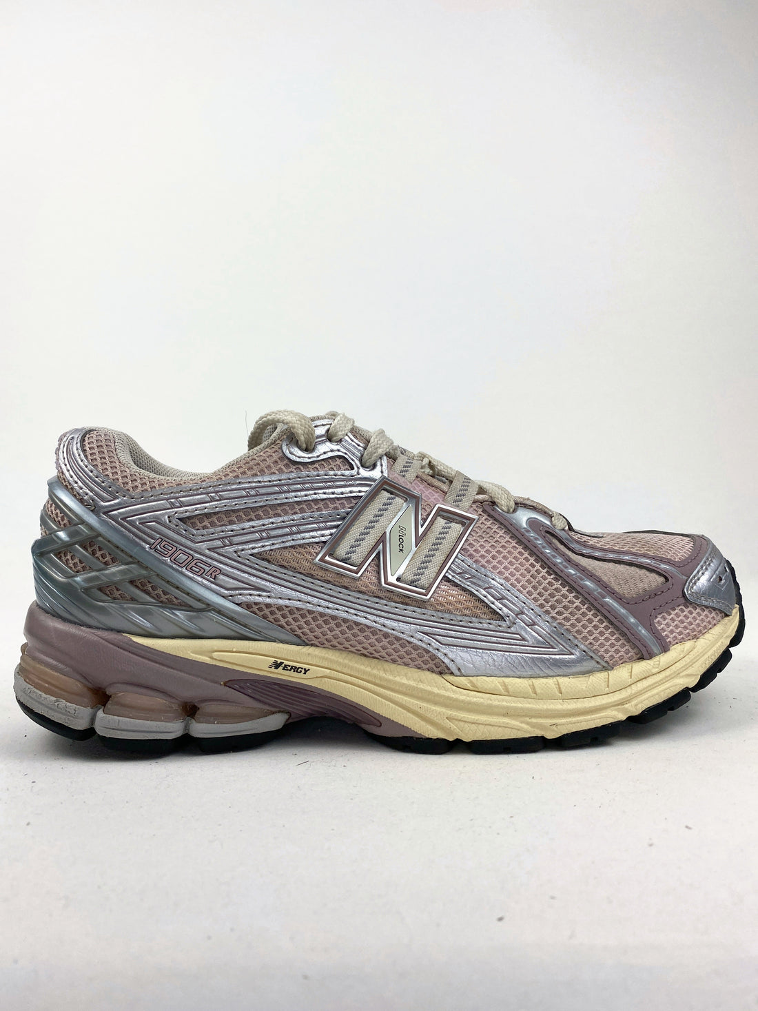 New Balance 1906R Rose Sugar Silver