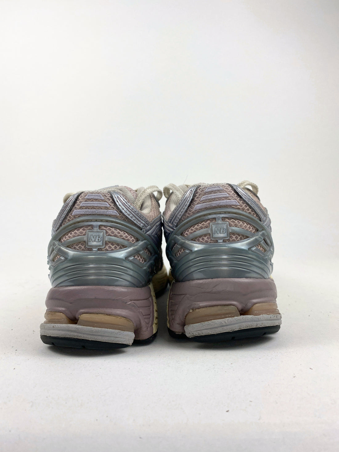 New Balance 1906R Rose Sugar Silver