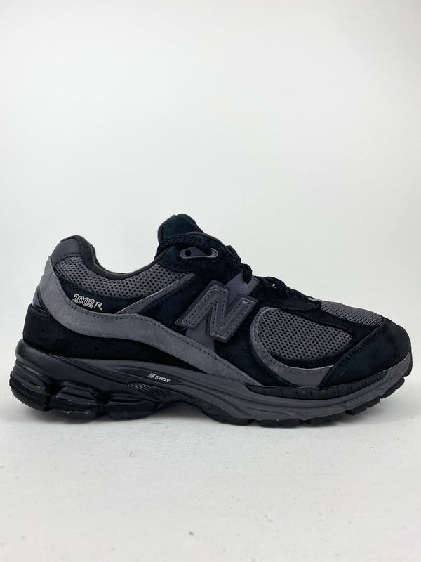 New Balance 2002R Black Dark Grey ( Taille 42.5 )