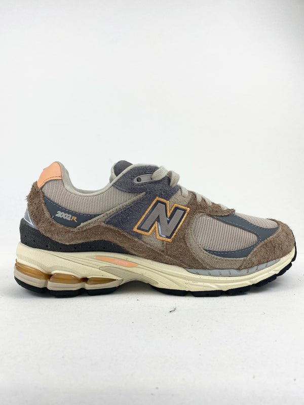 New Balance 2002R Mushroom Hazy Peach