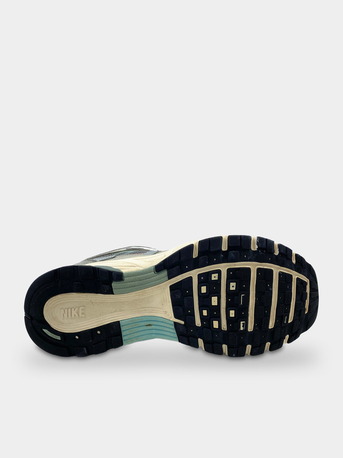 Nike P-6000 Flat Pewter